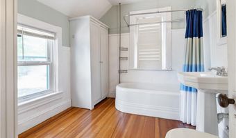 74 Maple Ave, Barrington, RI 02806