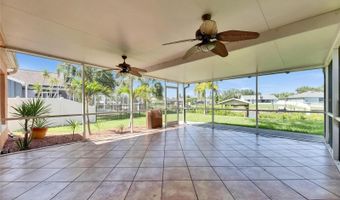 318 LOOKOUT Dr, Apollo Beach, FL 33572