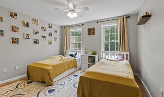 23 Stone Farm Rd, Barrington, NH 03825