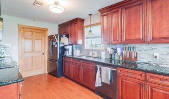 11088 Tahiti St, Bay St. Louis, MS 39520