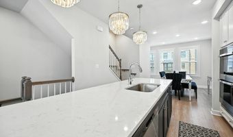 7233 MOUNTAINEER, Alexandria, VA 22306