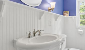 241 E Hardscrabble Rd, Auburn, ME 04210