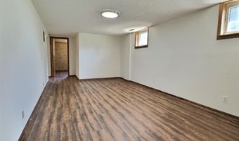 1111 Kingsbury St, Belle Fourche, SD 57717
