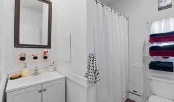 208 Fernwood Dr, Harrington, DE 19952