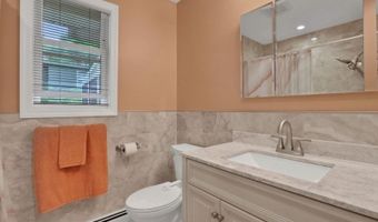 11 Ayers Ci, Andover, NJ 07860
