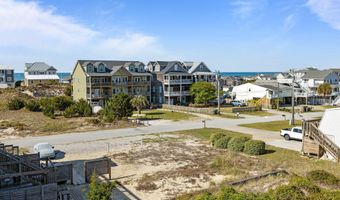 106 Willis Ave A, Atlantic Beach, NC 28512