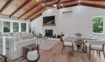 1067 Great Rd, Lincoln, RI 02865