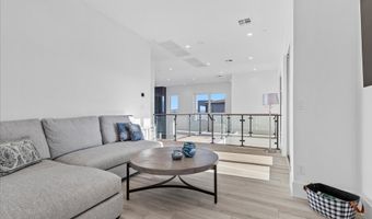 4814 Shady Ridge Dr, Las Vegas, NV 89135