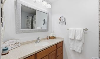 2102 CHESAPEAKE HARBOUR Dr E, Annapolis, MD 21403
