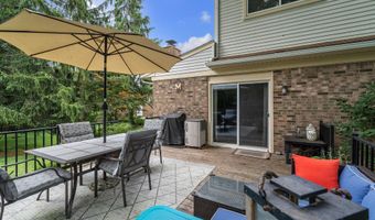2840 Tuebingen Pkwy, Ann Arbor, MI 48105