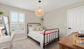 5829 SILVER SUN Dr, Apollo Beach, FL 33572