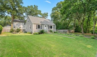 103 Everglade Ave, Warwick, RI 02886
