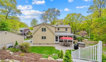 17 Will Croft St, Cumberland, RI 02864