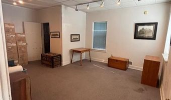 735 Park Dr, Alton, IL 62002