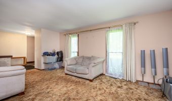 40581 N Sunset Dr, Antioch, IL 60002