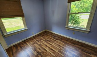 1082 W River Rd, Brattleboro, VT 05301