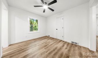 2500 Markham Ct, Charlotte, NC 28205