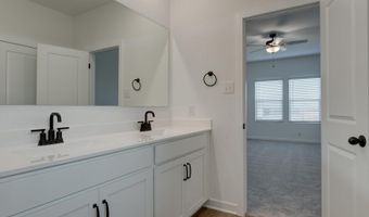 226 Brood Dr, Adkins, TX 78101