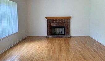 251 Cloverleaf Ct, Ann Arbor, MI 48103