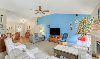 2421 Hickorywood Ct, Alexandria, KY 41001