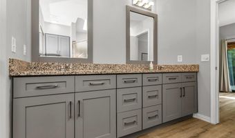 14902 Le Grande Dr, Addison, TX 75001