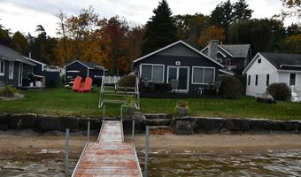 36 Elm St, Alton, NH 03810