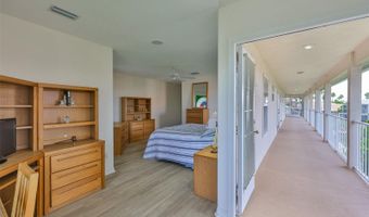 6107 MARBELLA Blvd, Apollo Beach, FL 33572
