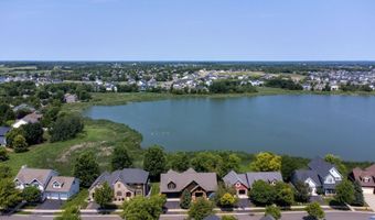 11668 E Laketowne Dr, Albertville, MN 55301
