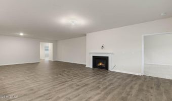 1094 Aviator Ln, Ayden, NC 28513