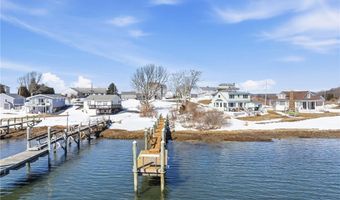 Barnacle Road, Narragansett, RI 02882
