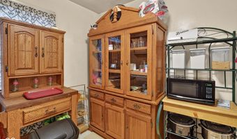 2607 E 8th St, Anderson, IN 46012