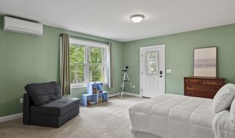 271 Red Gate Ln, Acton, ME 04001