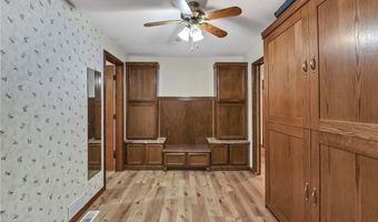 301 Crosse Rd, Amherst, OH 44001