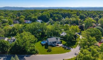 3 Fenway Dr, Albany, NY 12211