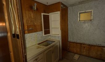 304 U St, Beaver City, NE 68926