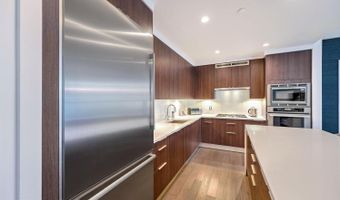 45 SUTTON Sq SW 1006, Washington, DC 20024