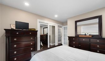 7 Robins Way, North Providence, RI 02904