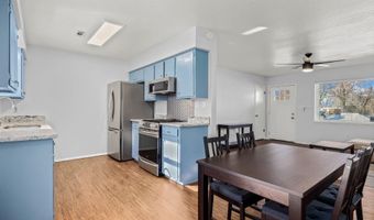 904 SE 4th St, Bentonville, AR 72712