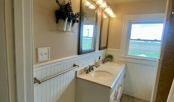 3065 Grant Ave, Adair, IA 50002