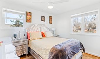 7011 MURRAY Ln, Annandale, VA 22003