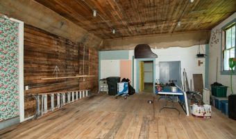 342 S Monroe St, Alderson, WV 24910