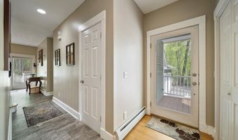 32 Wellesley Dr, Bedford, NH 03110