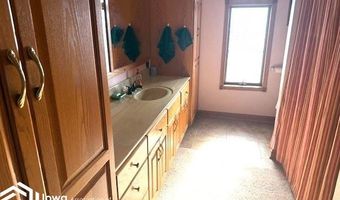 2204 River Rd, Algona, IA 50511