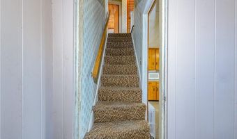 318 Mitchell's Ln, Middletown, RI 02871