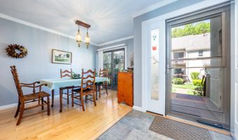 17 Ships Way, Bourne, MA 02532