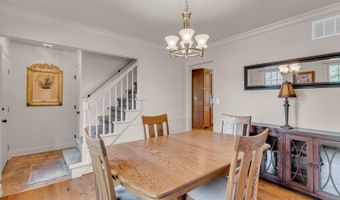 1780 Williamsburg Dr, Adrian, MI 49221