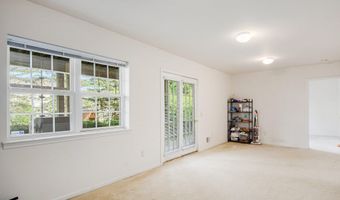 4871 S Ridgeside Cir, Ann Arbor, MI 48105