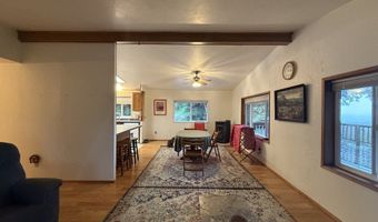 17360 MOUNTAIN Dr, Brookings, OR 97415