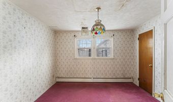 32 Brentwood Dr, Bloomfield, CT 06002