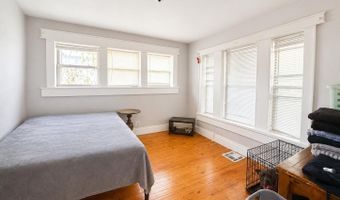 203 N Walnut St, Anderson, MO 64831